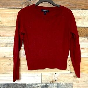 Banana Republic small petite cranberry color Italian wool-cashmere blend sweater